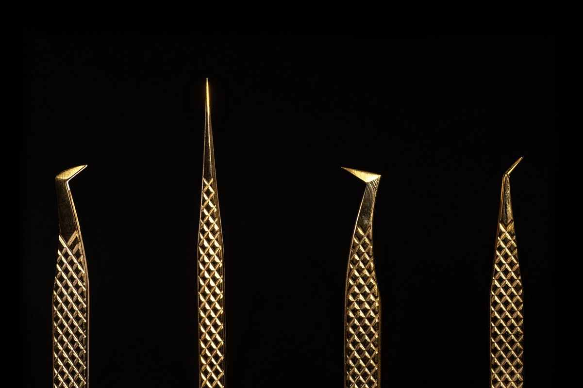 Lash Tweezers