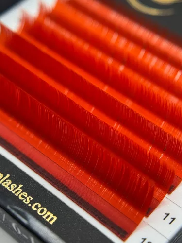 7 Rows - MIX • Red • M Curl • 0.07 (6-12 mm) - Colored Lash Extensions